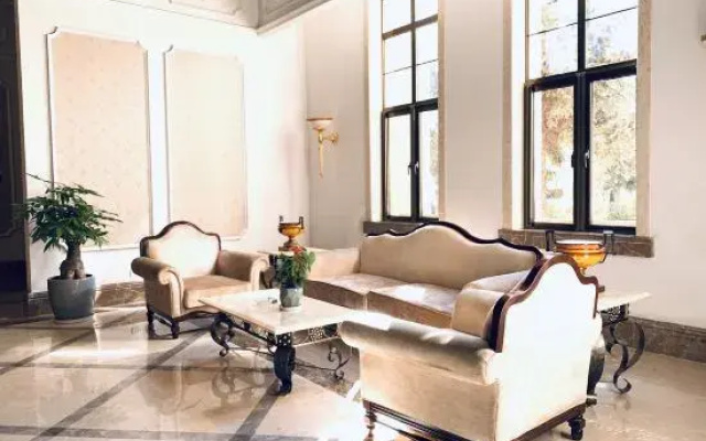 Avanna Hotel