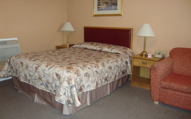 Royal Napanee Inn