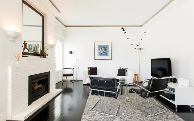 The Double Bay Executive Apartment
