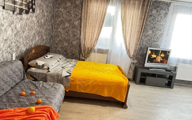 Апартаменты на проспекте Ливанова 8