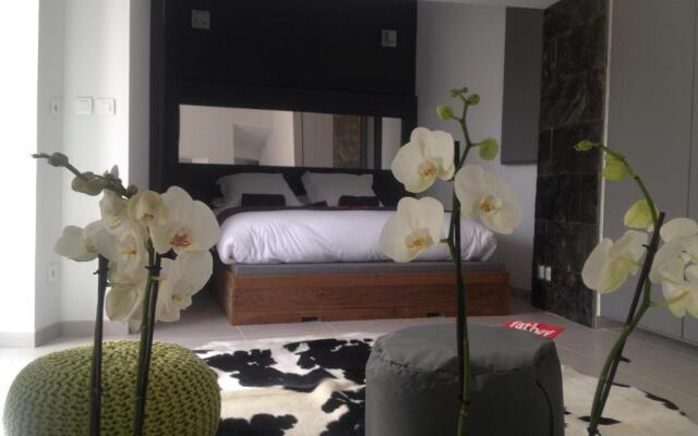 Suite 609