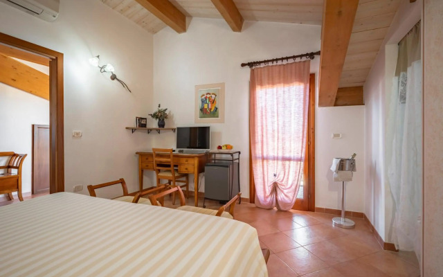 Lola Piccolo Hotel
