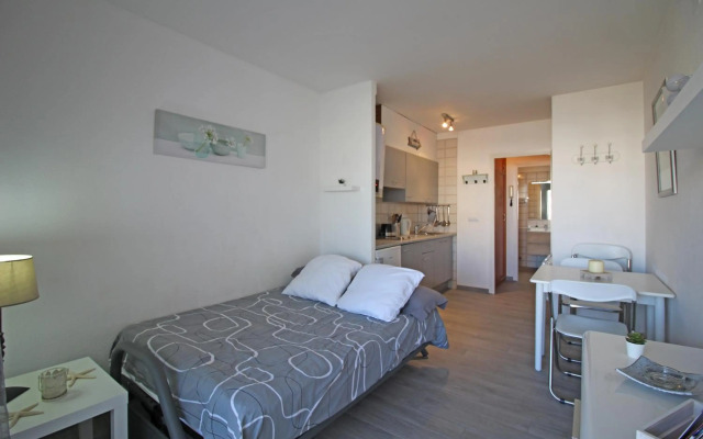 BASIC COMFORT Estudio Pattaya 0156