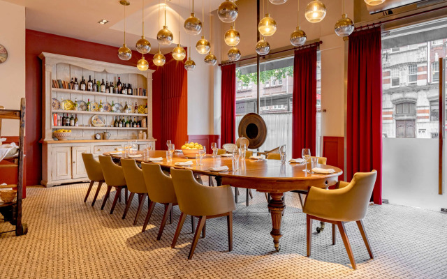Park Plaza Victoria London