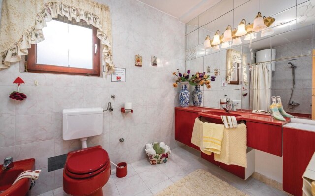 Awesome Home in Labin With 4 Bedrooms and Outdoor Swimming Pool