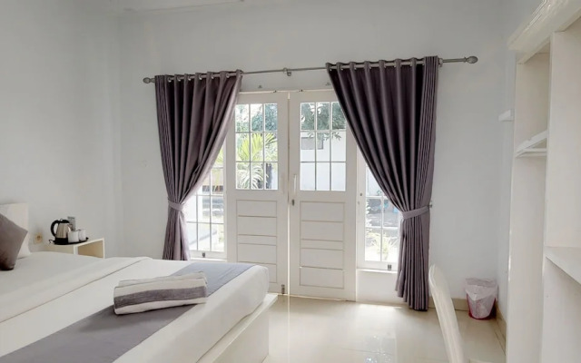 Casa Blanca Gili Air