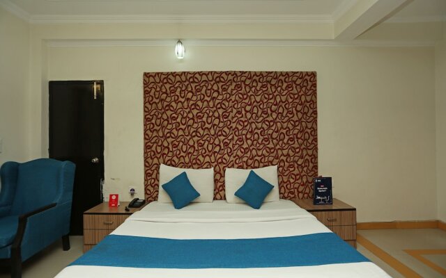 OYO 8785 Hotel Queen's Pearl