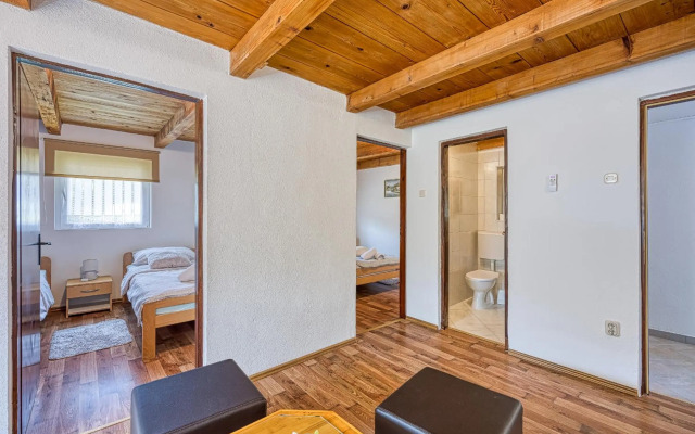 Holiday home Veki***