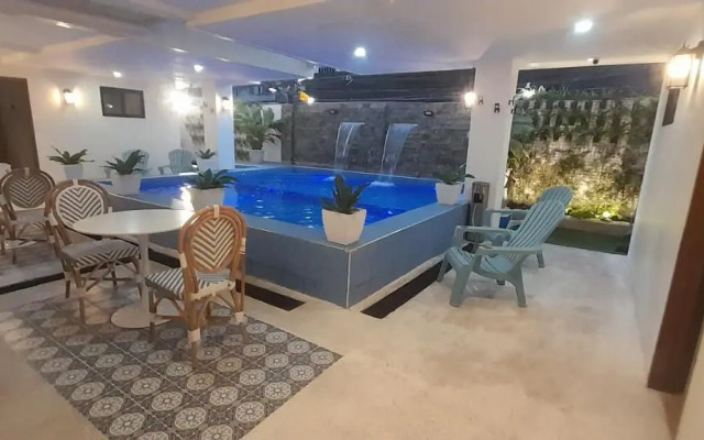 Aurora Suites Pasay