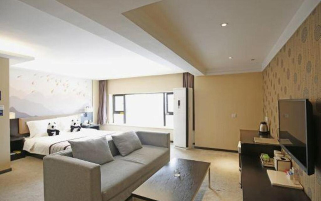 Super 8 Hotel Chengdu West Near Baicaolu Subway Station – Guest Rooms – Chengdu