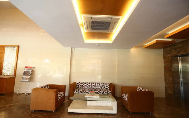Hotel Kanha's Palm Springs