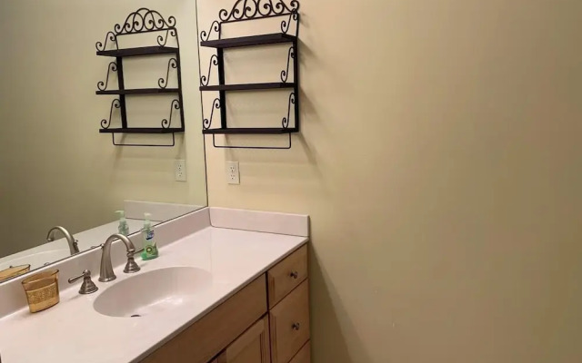 Philadelphia Street 118e