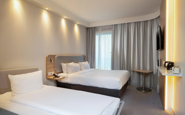 Holiday Inn Express Munich North by IHG - Image 5