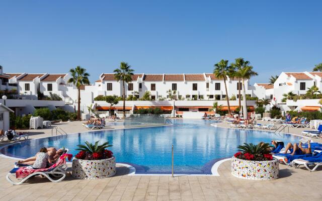 Home2Book Las Américas Beach & Pool