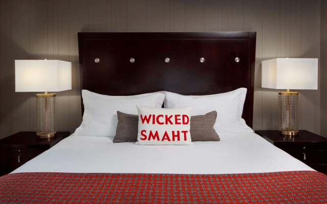 Pennyweight Hotel Boston, Curio Collection by Hilton