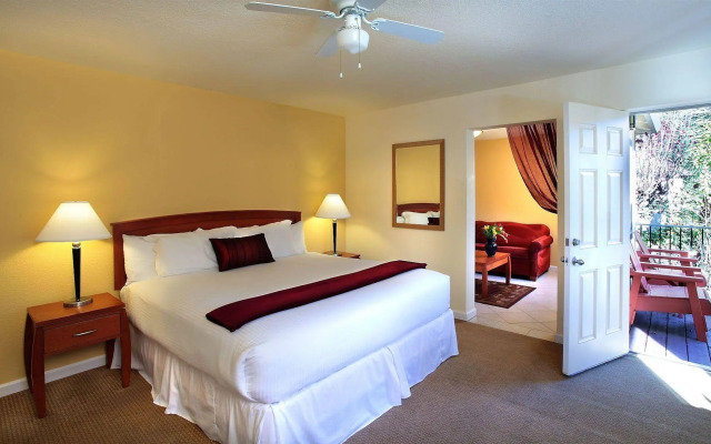 West Sonoma Inn & Spa