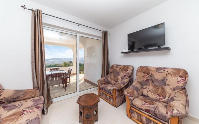 Amazing Home in Kastel Stafilic With 3 Bedrooms and Wifi