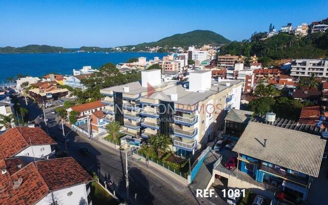 1081 - Praia de Bombinhas locação de temporada