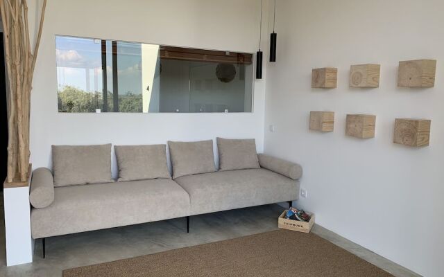 Montimerso Skyscape Country House