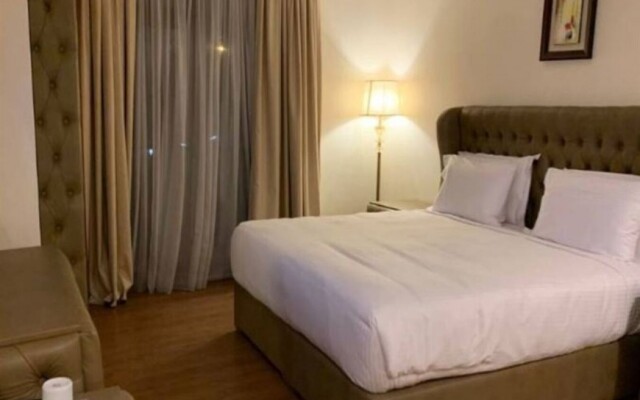 The Grand Palace Hotel