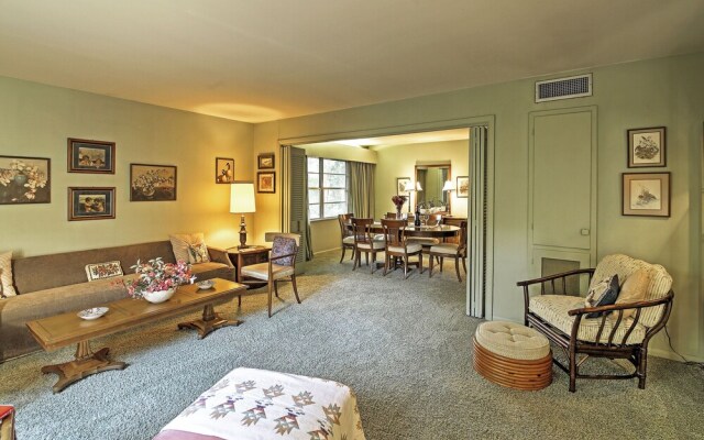 Mid-century Hideaway: Spacious Brownsville Home!
