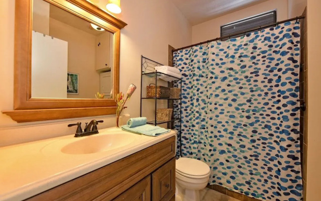 Pohailani 131 by RedAwning