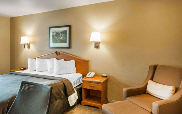 Quality Inn Airport