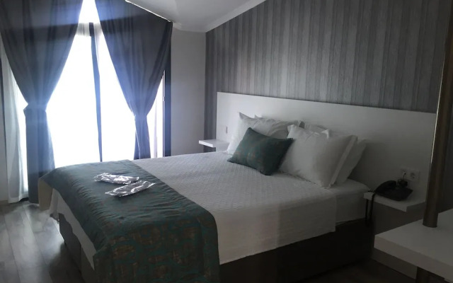 Side Center Hotel