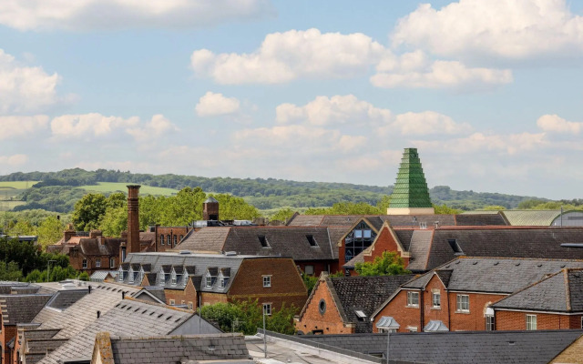 Courtyard by Marriott Oxford City Centre