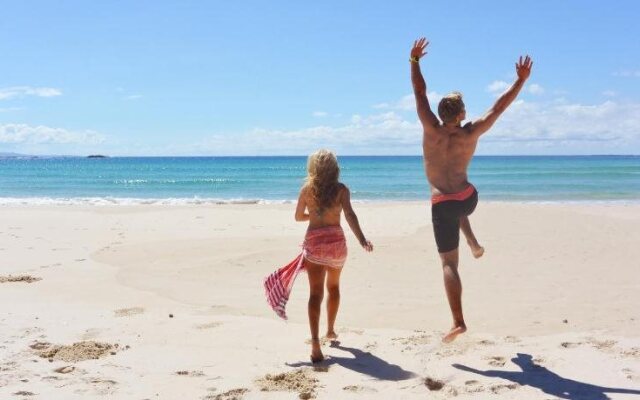 Stradbroke Island Beach Hotel