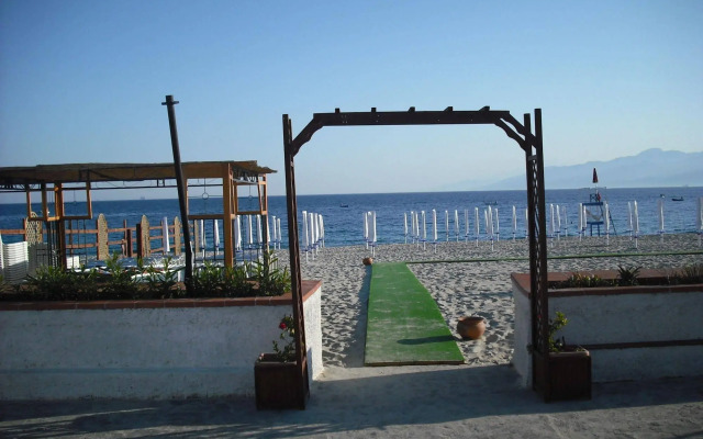 Regent Beach Hotel & Apartments