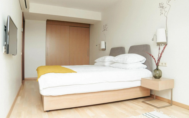 Mana Suites & Sea
