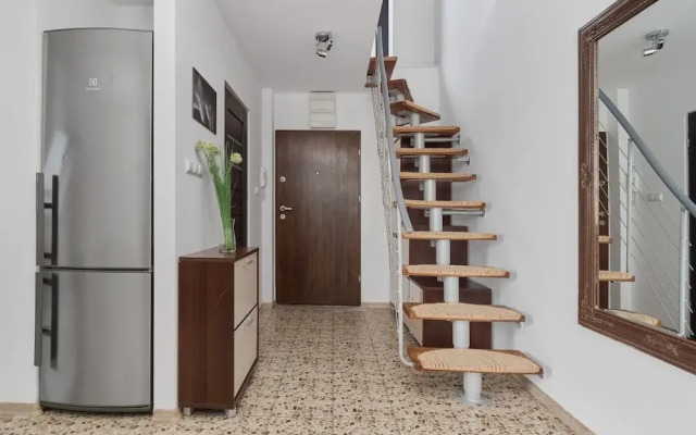 Semaforowa Apartment Wroclaw by Renters