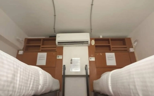 Red Inn Court - Hostel