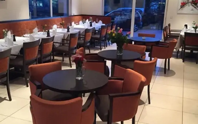Lamex Inn Hotel And Restaurant