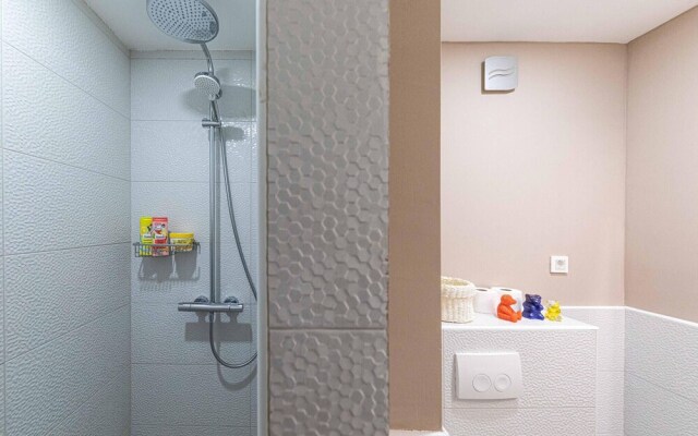 Amazing Home in Vinisce With 4 Bedrooms and Wifi