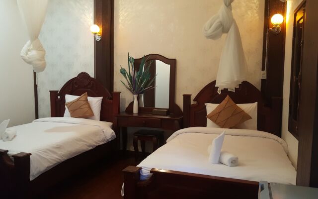 Ananta Hotel