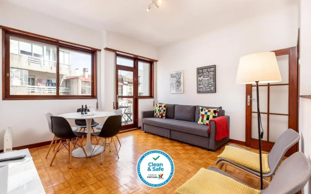 Feel Porto Stylish Flat V