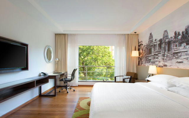 Four Points by Sheraton Bengaluru, Whitefield – Guest Rooms – Bangalore