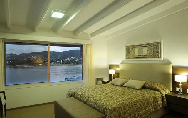Lake Buenavista Apart Hotel & Suites