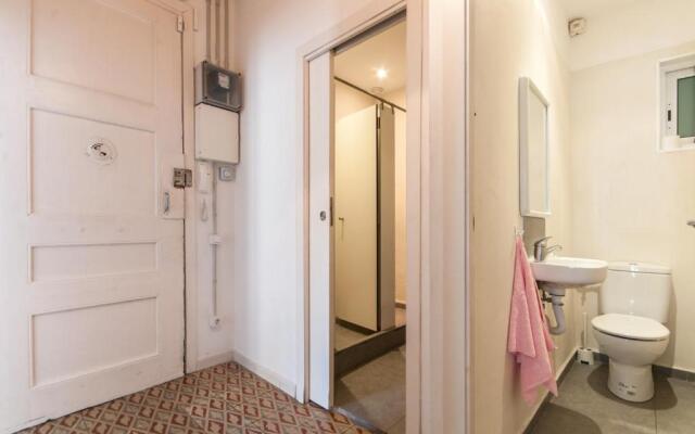 Comfortable Cozy Apartment for Groups in Gracia