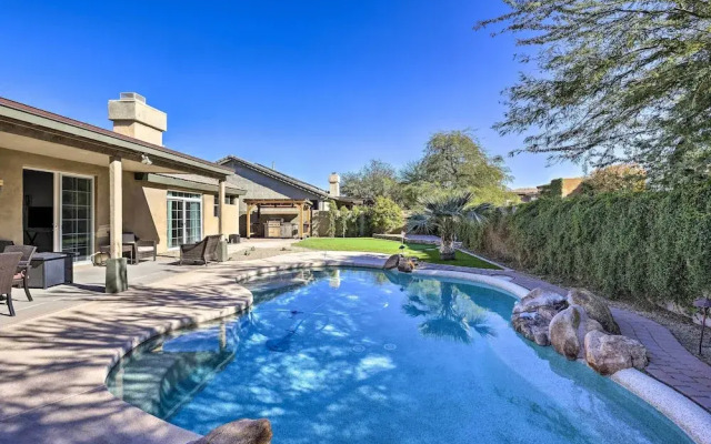 Airy Scottsdale Home: Pool, Putting Green & Grill!