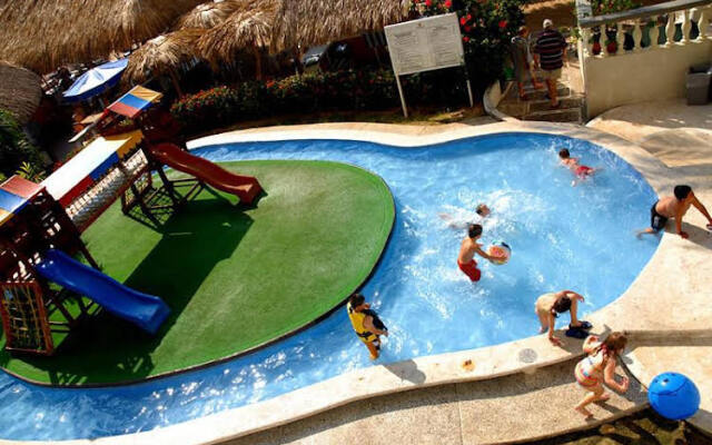 Avalon Excalibur Acapulco