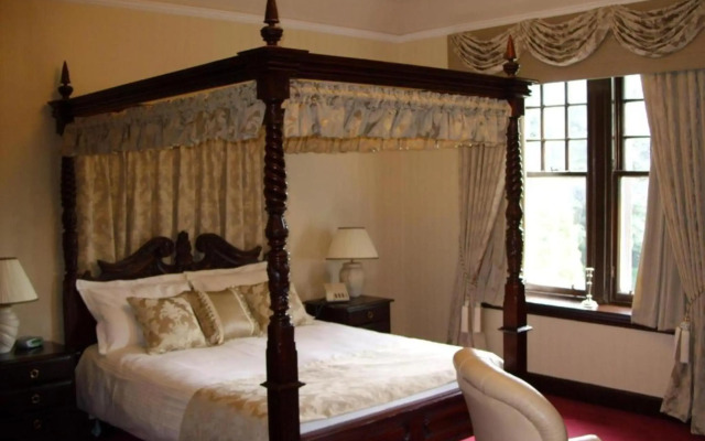 OYO Dunmar House Hotel