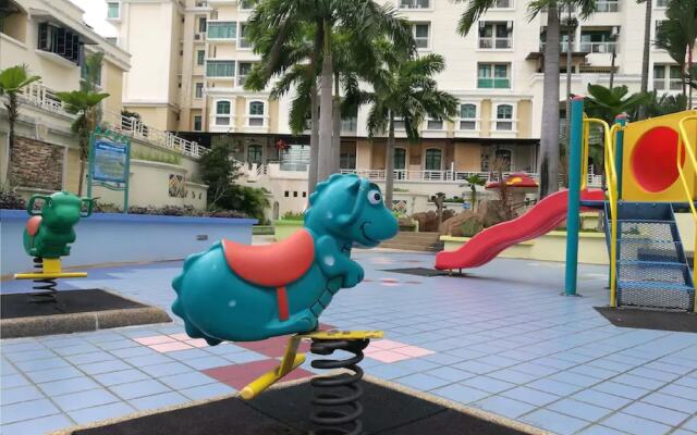 Luxurious Condo Near Gurney