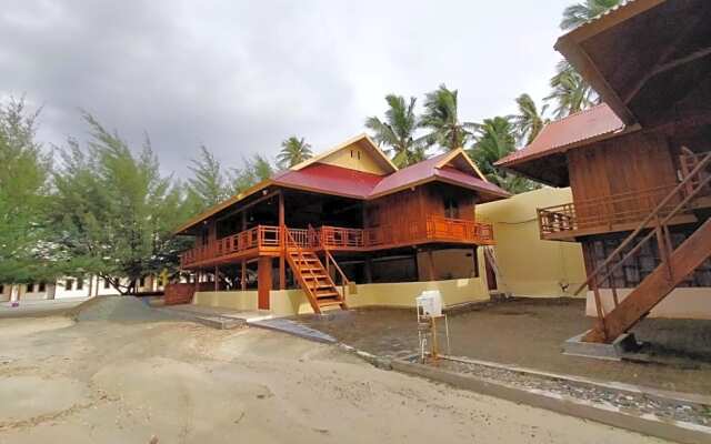 RedDoorz @ Sunset Resort Bau Bau