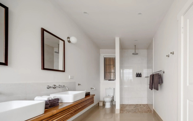Piermont Retreat Swansea