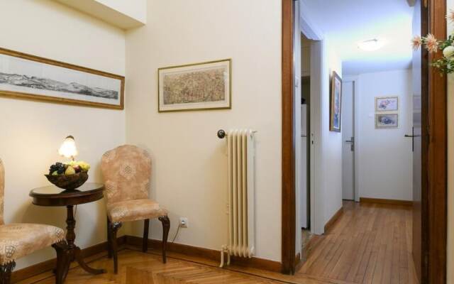 Classy Apartment in the Heart of Athens