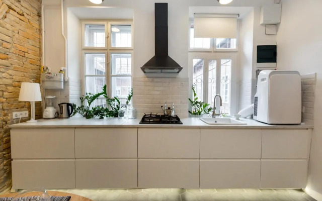 Bohemian Dream Home In The Absolute Center w 2BR/2BT