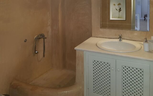 Ambelia Traditional Villas